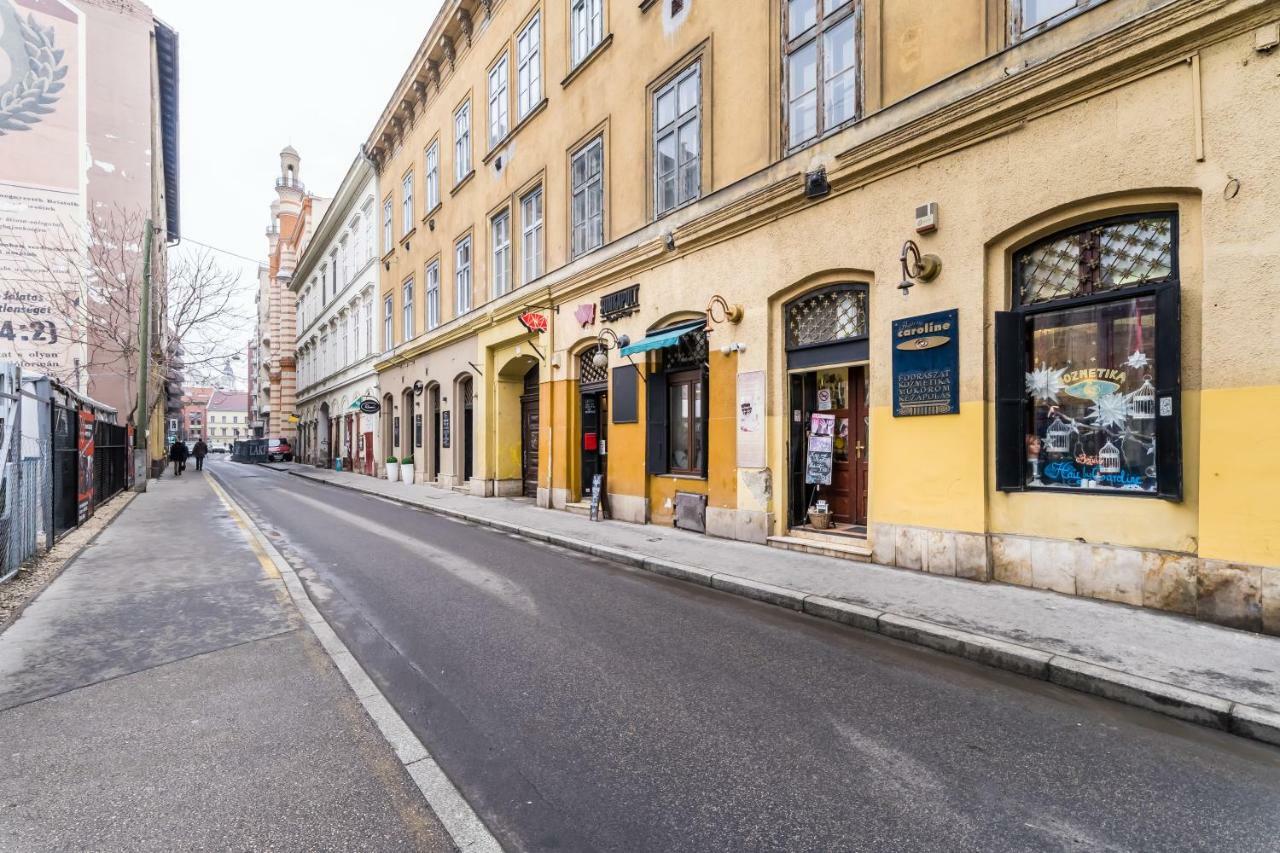 Bpr Bright Sapphire Apartment Budapest Bagian luar foto