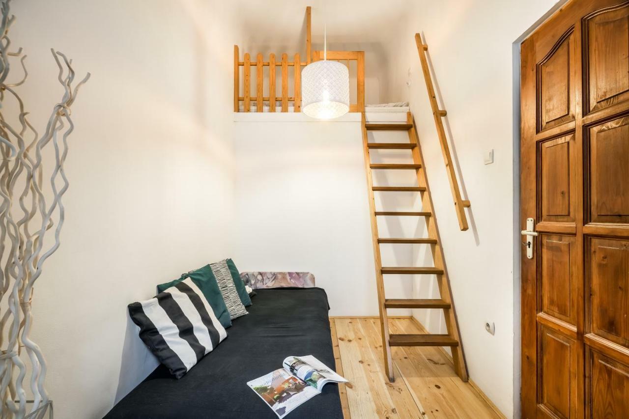 Bpr Bright Sapphire Apartment Budapest Bagian luar foto